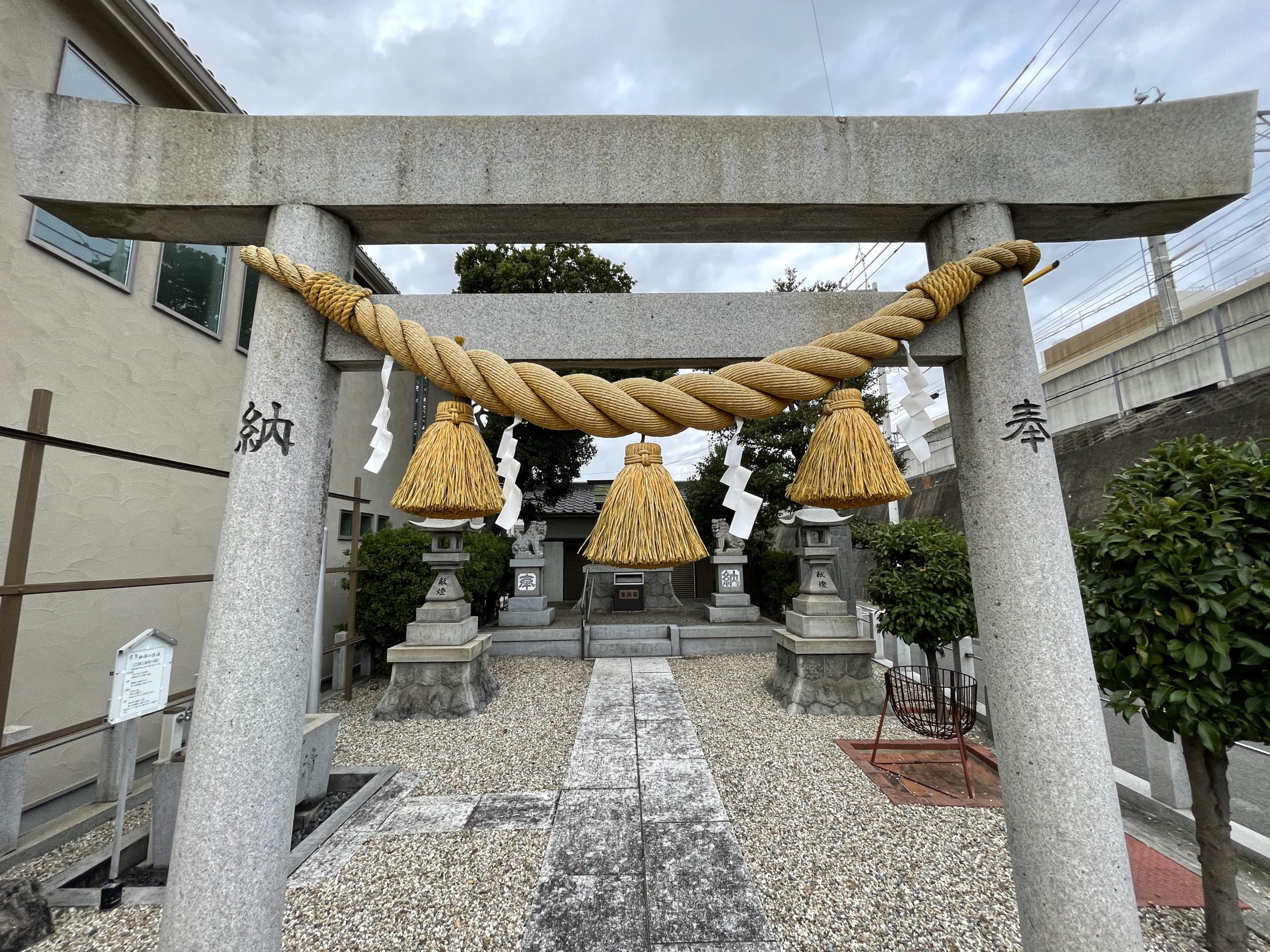 【豊興西宮神社】鳥居（iPhone12Pro）